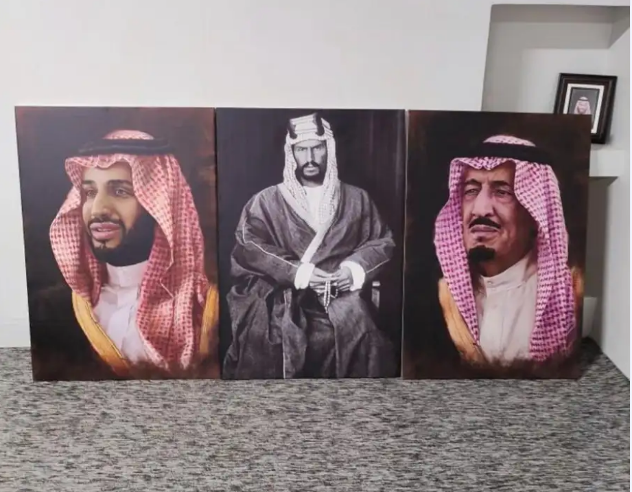 لوحات رسمية.png